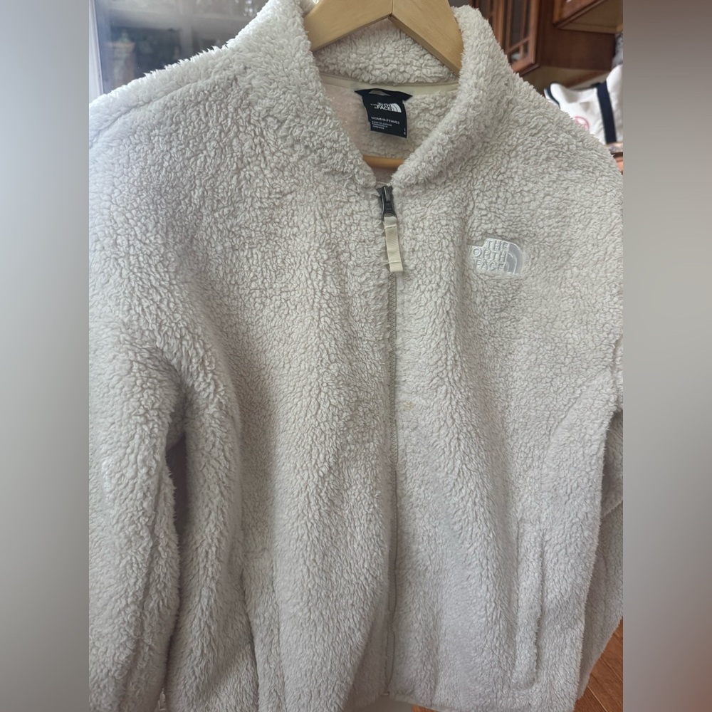 The North Face Cream Sherpa Jacket - Picture 3 of 4